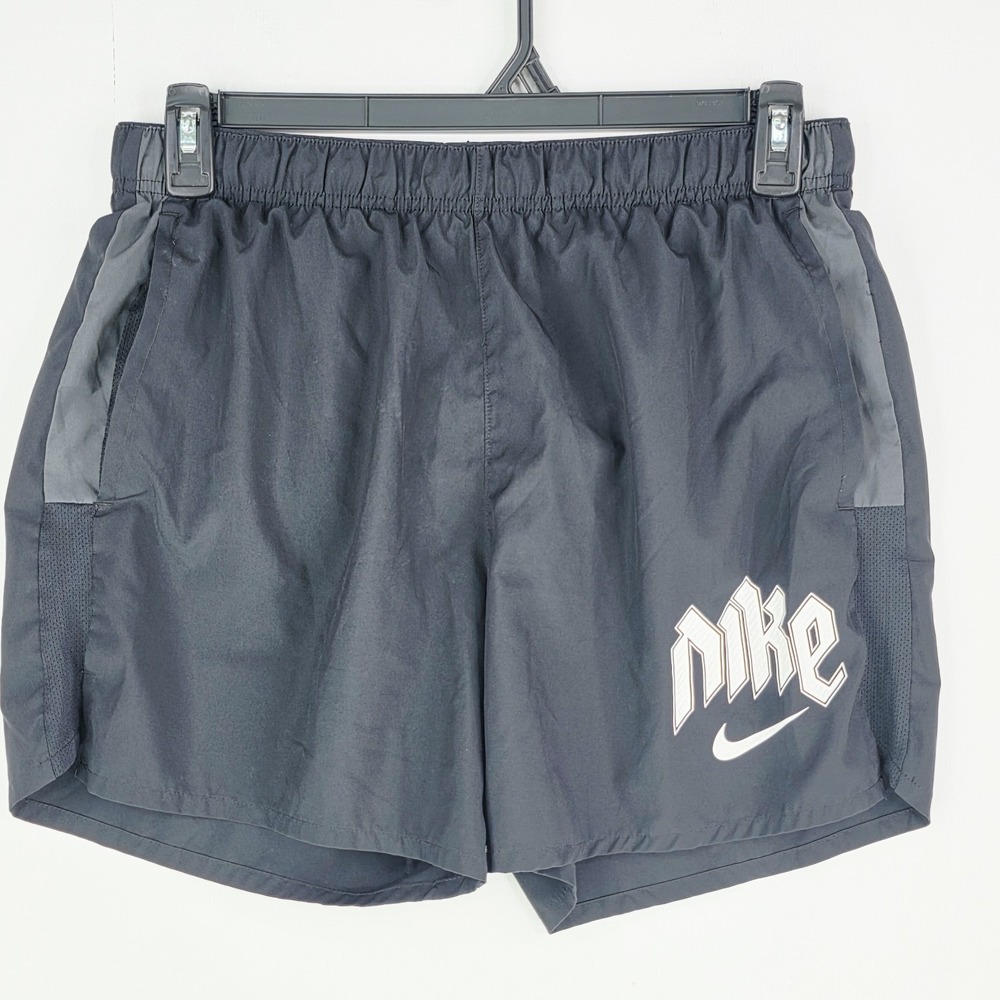 Nike Shorts Mens Medium Lined Black Dri-FIT Run Division Challenger Running